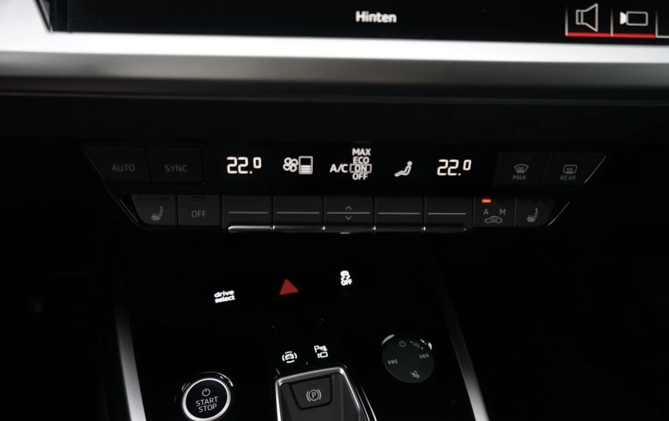 Audi Q4 50 quattro S line | 2023 г. | , снимка 10 - Автомобили и джипове - 56359084