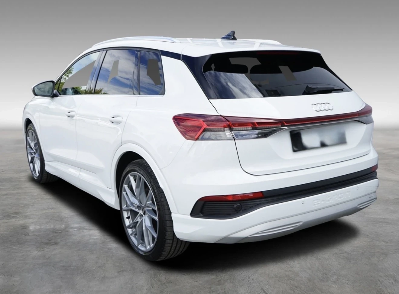Audi Q4 50 quattro S line | 2023 г. | , снимка 3 - Автомобили и джипове - 56359084