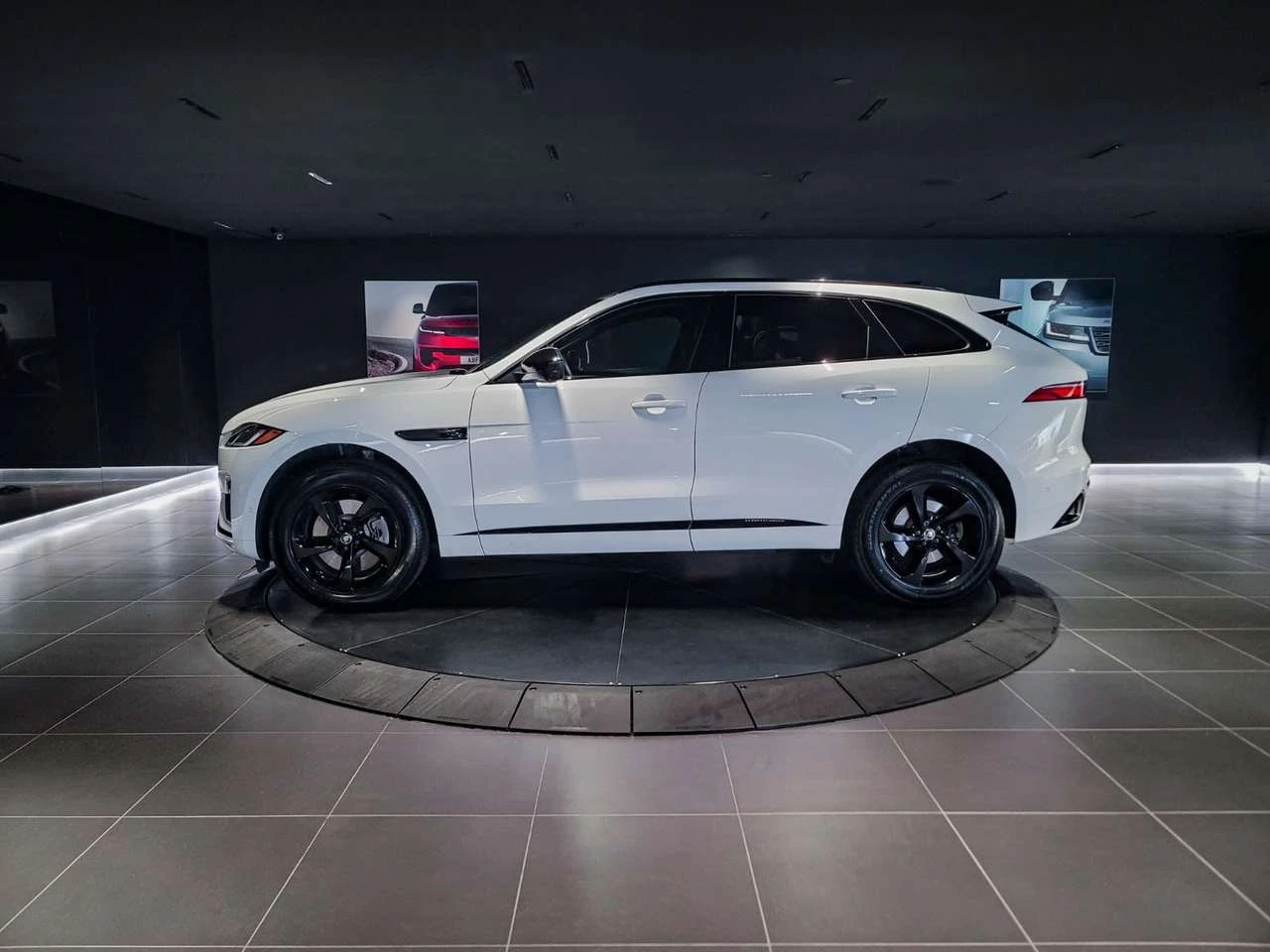 Jaguar F-PACE P250 R-Dynamic S | Sunroof | Navigation | Bluetoot | Mobile.bg � ����������� 8