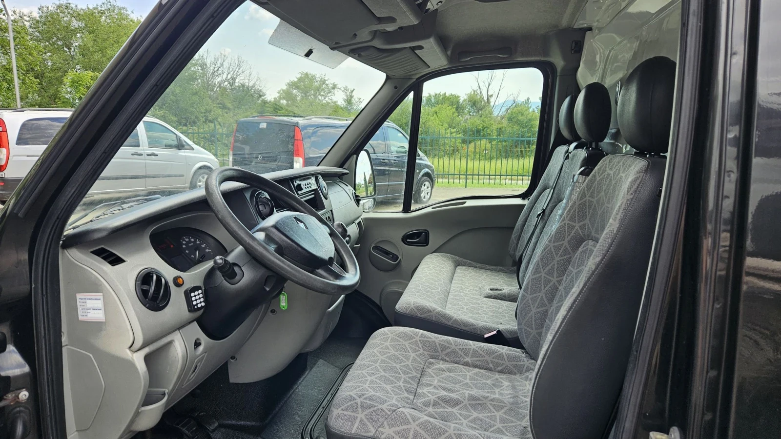 Renault Master КЛИМАТИК, снимка 9 - Бусове и автобуси - 53299274