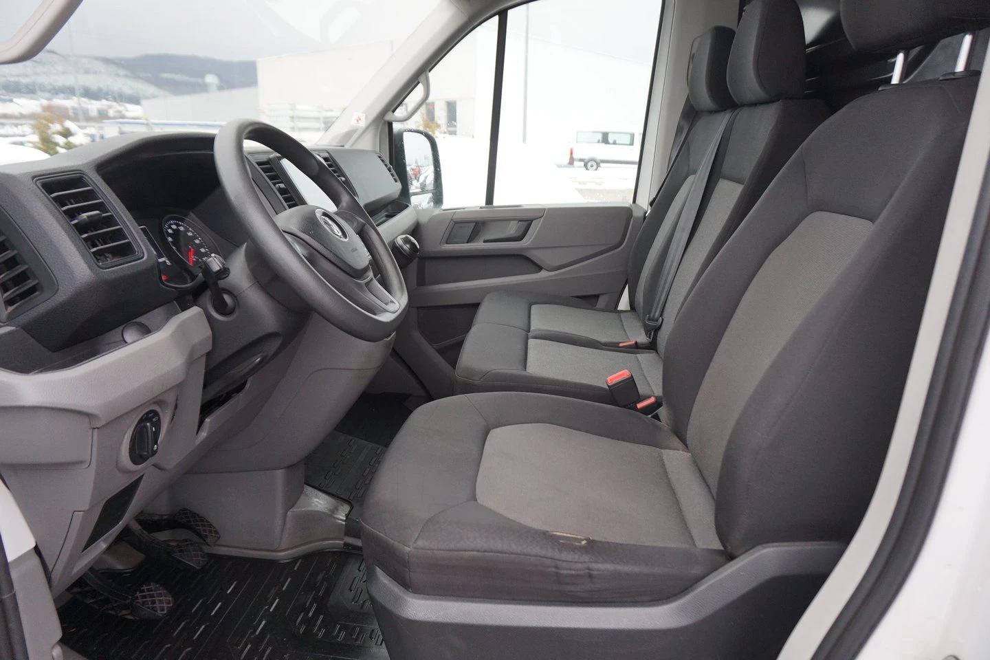VW Crafter 50 Kasten L 13.6 m3 TDI задно - изображение 4