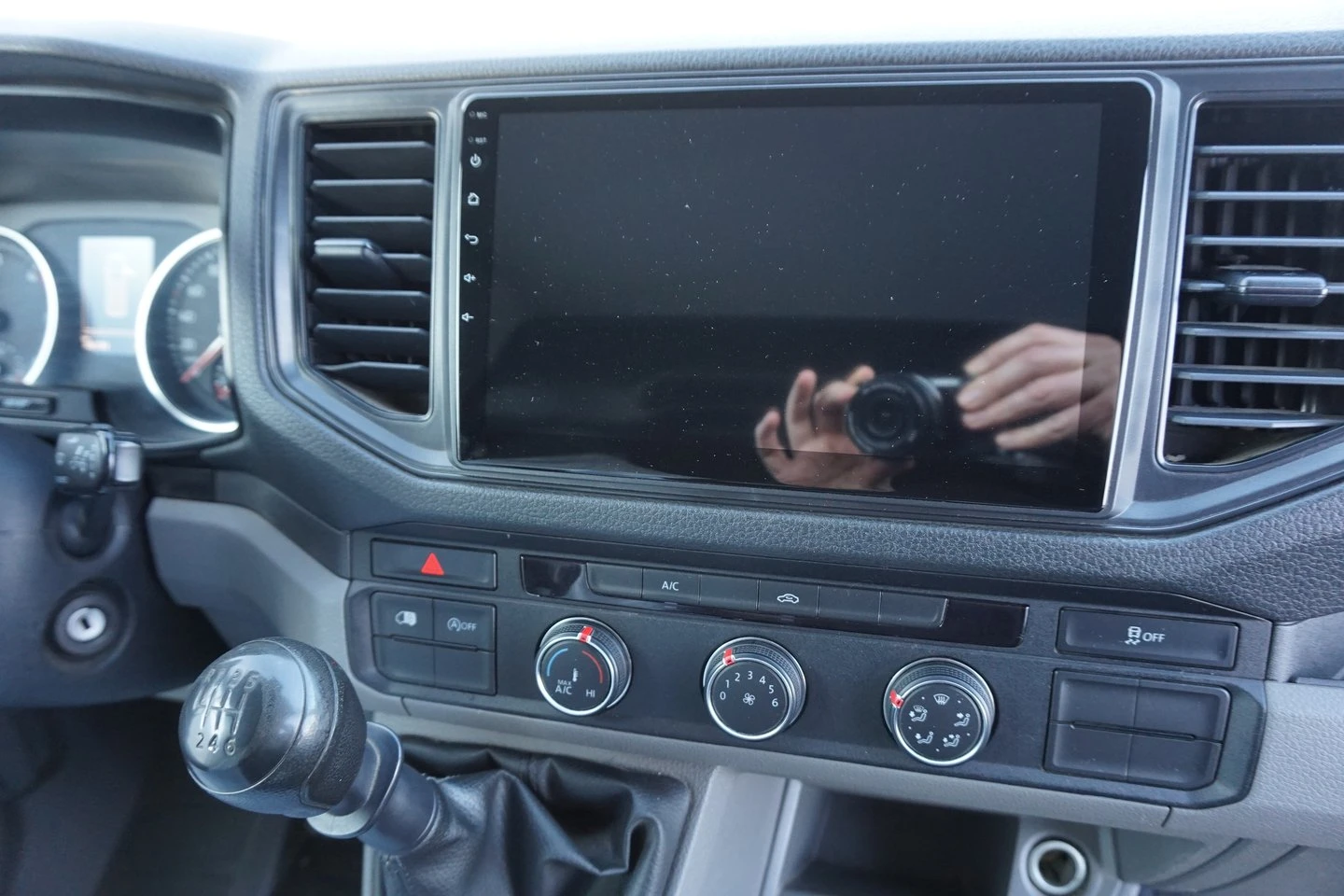 VW Crafter 50 Kasten L 13.6 m3 TDI задно - изображение 8