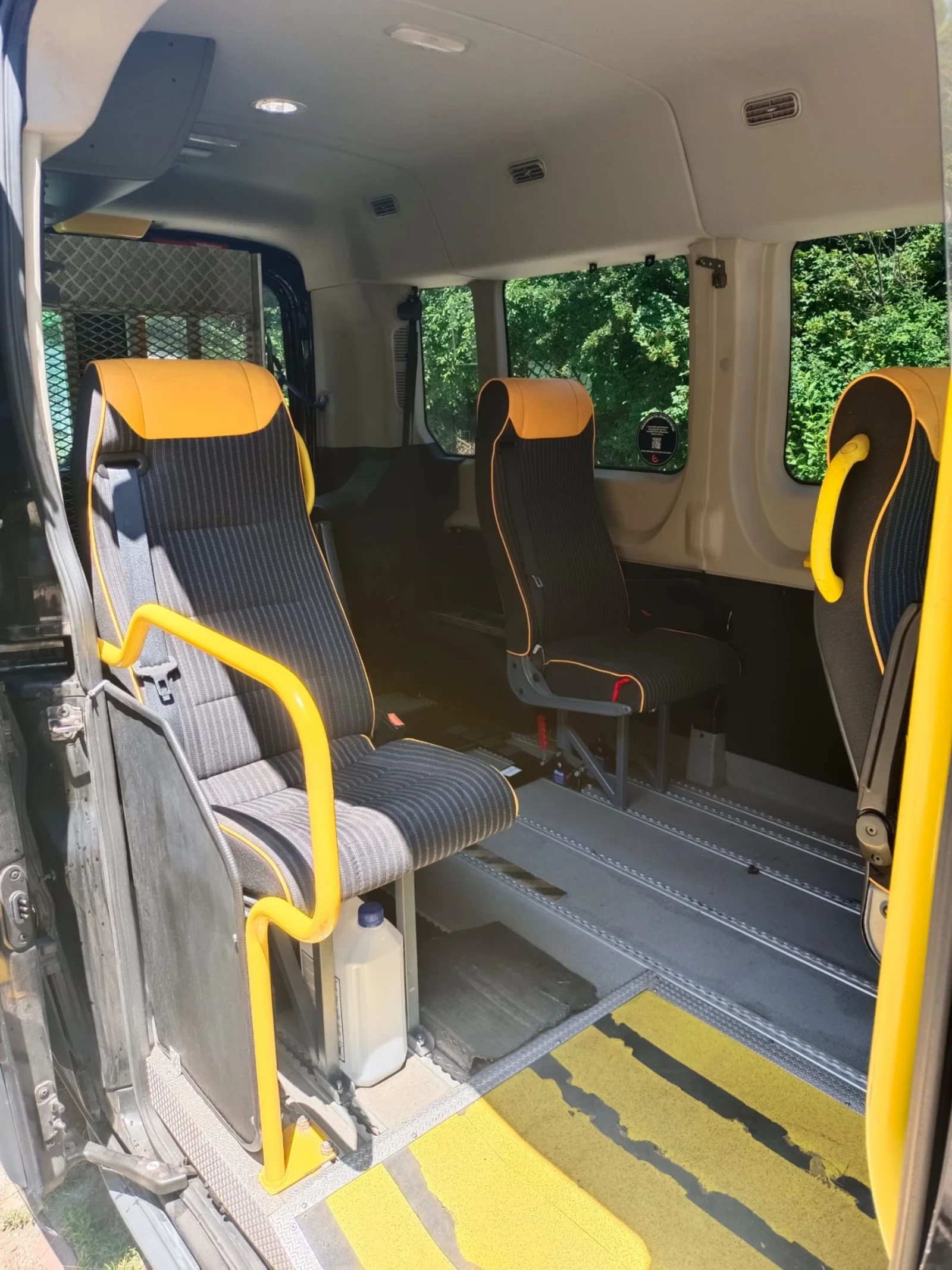Ford Transit V363 2.0 EcoBlue 131, снимка 11 - Бусове и автобуси - 54899335