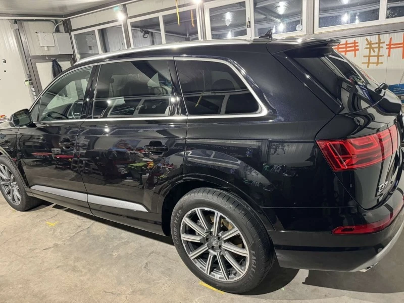 Audi Q7 3.0 T, снимка 6 - Автомобили и джипове - 45537273