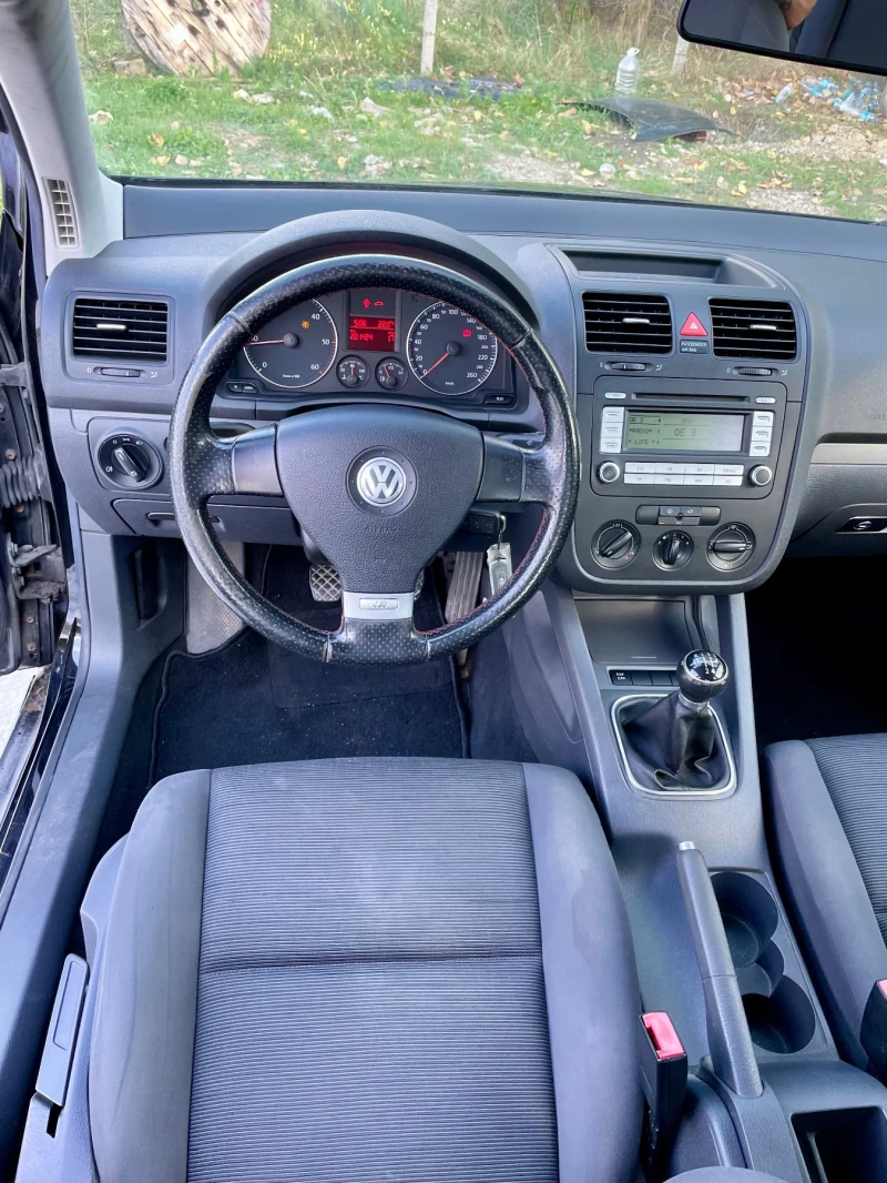 VW Golf 1.9 TDI, снимка 7 - Автомобили и джипове - 47356145