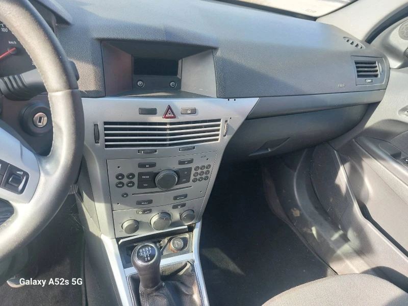 Opel Astra, снимка 12 - Автомобили и джипове - 48352380