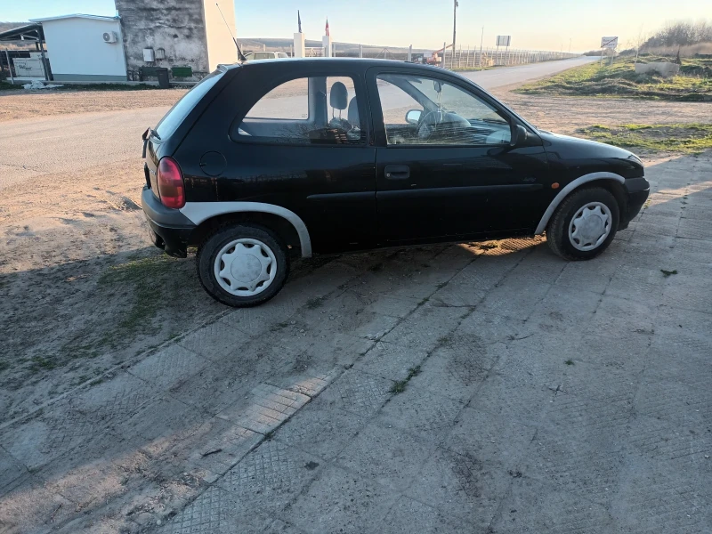 Opel Corsa, снимка 2 - Автомобили и джипове - 49580469