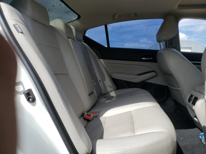 Nissan Altima PLATINUM, снимка 9 - Автомобили и джипове - 52493907