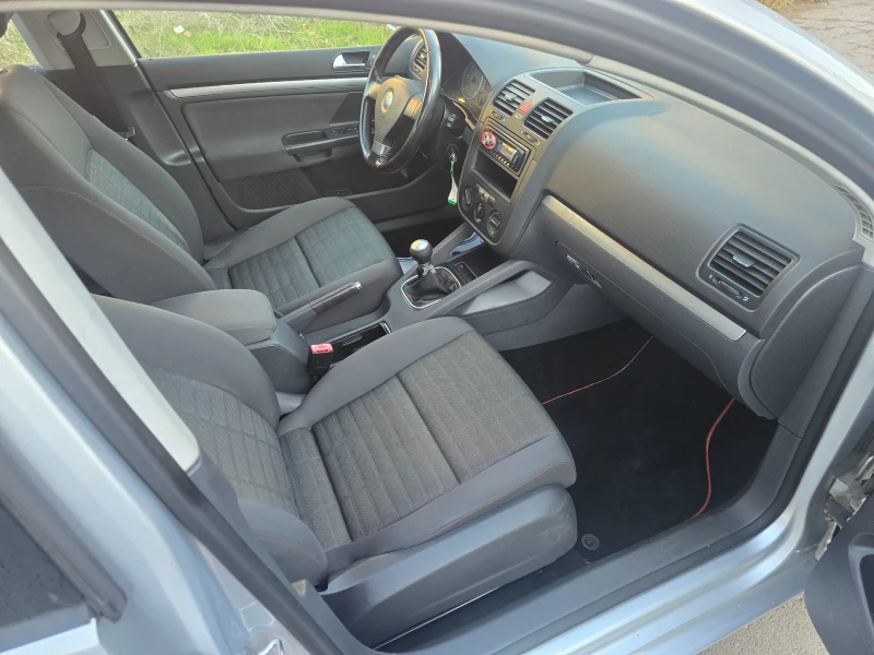 VW Golf 1.9TDI Холандия Климатик , снимка 9 - Автомобили и джипове - 52738901