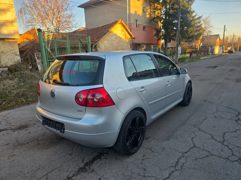 VW Golf 1.9TDI Холандия Климатик , снимка 4 - Автомобили и джипове - 52738901