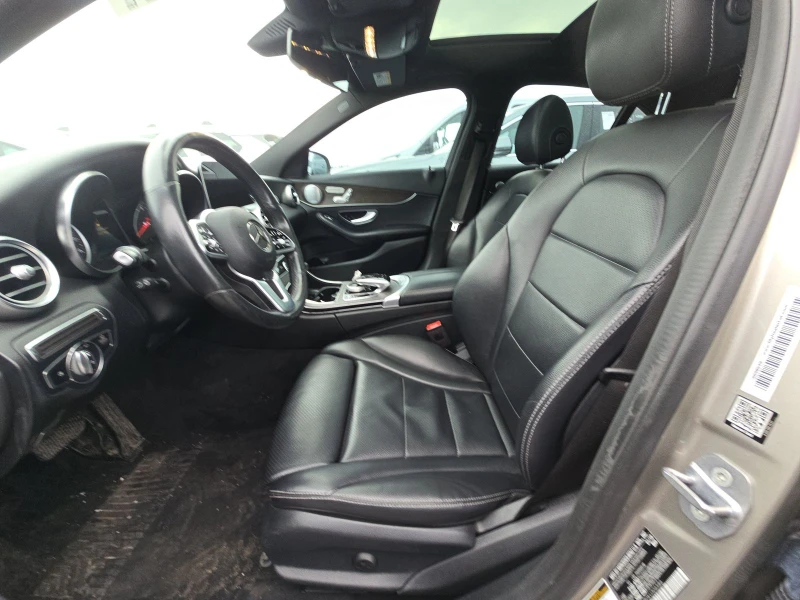 Mercedes-Benz C 300 4MATIC, снимка 10 - Автомобили и джипове - 53500076