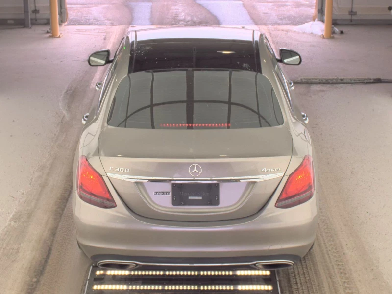 Mercedes-Benz C 300 4MATIC, снимка 6 - Автомобили и джипове - 53500076