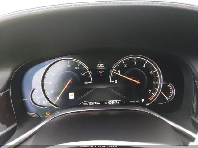 BMW 750  - изображение 10