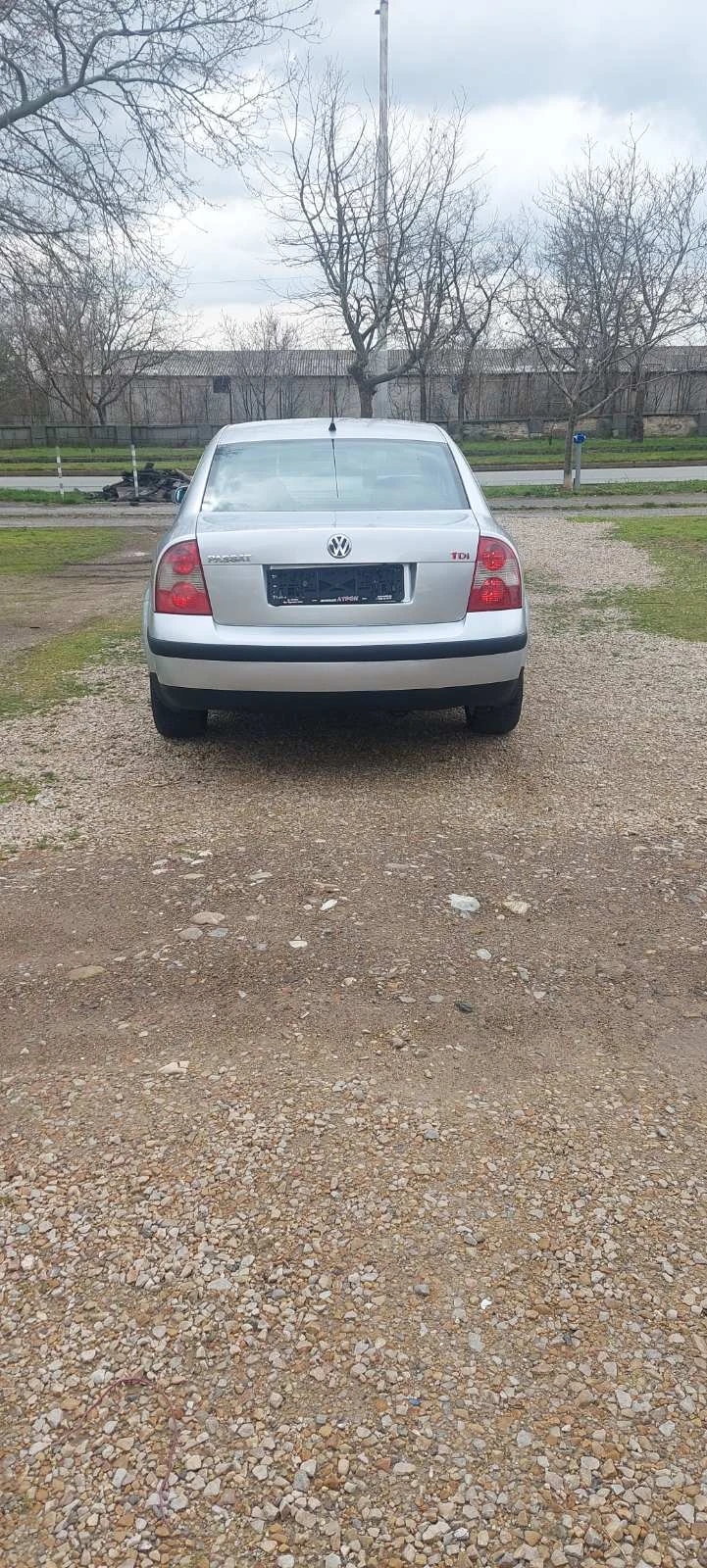 VW Passat 1.9 tdi клима, снимка 7 - Автомобили и джипове - 54248102