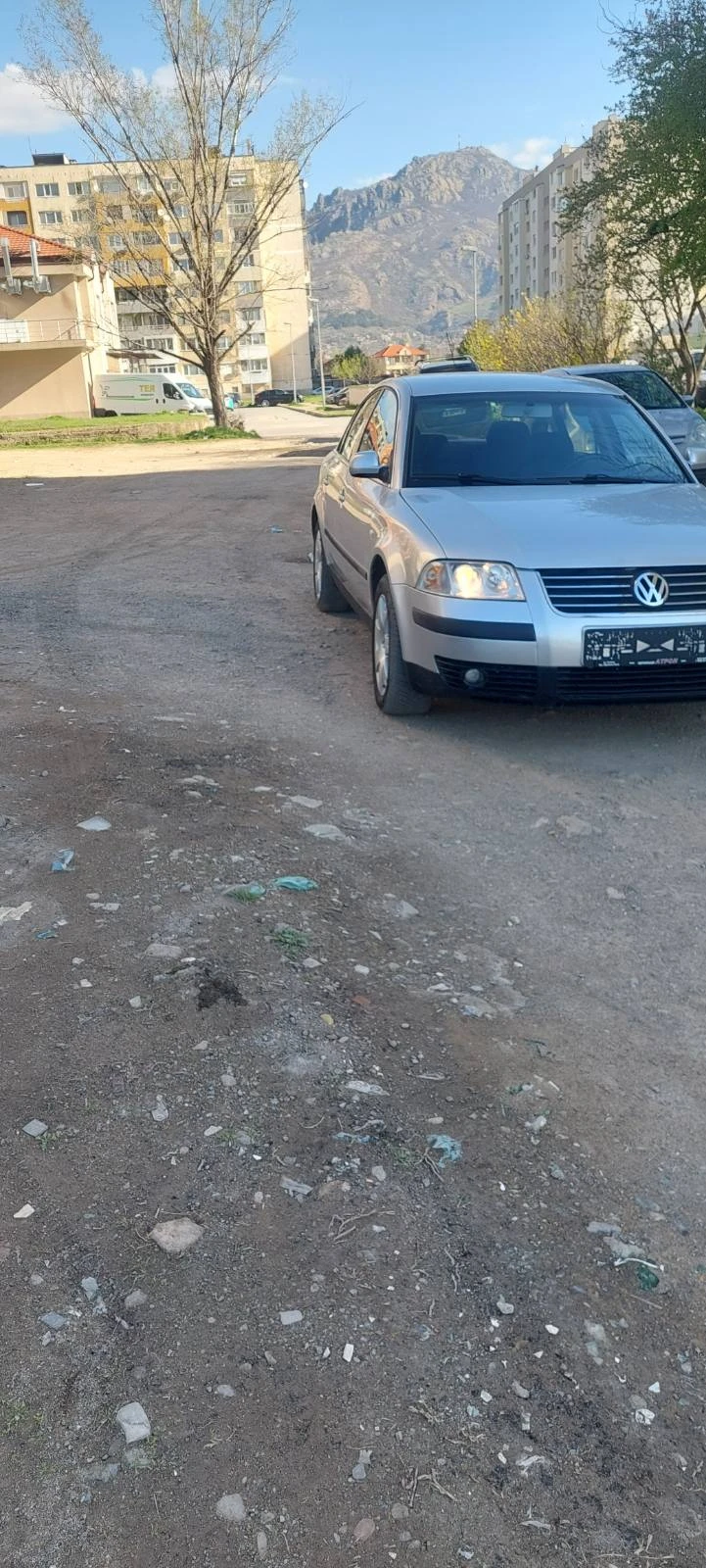 VW Passat 1.9 tdi клима, снимка 2 - Автомобили и джипове - 54248102