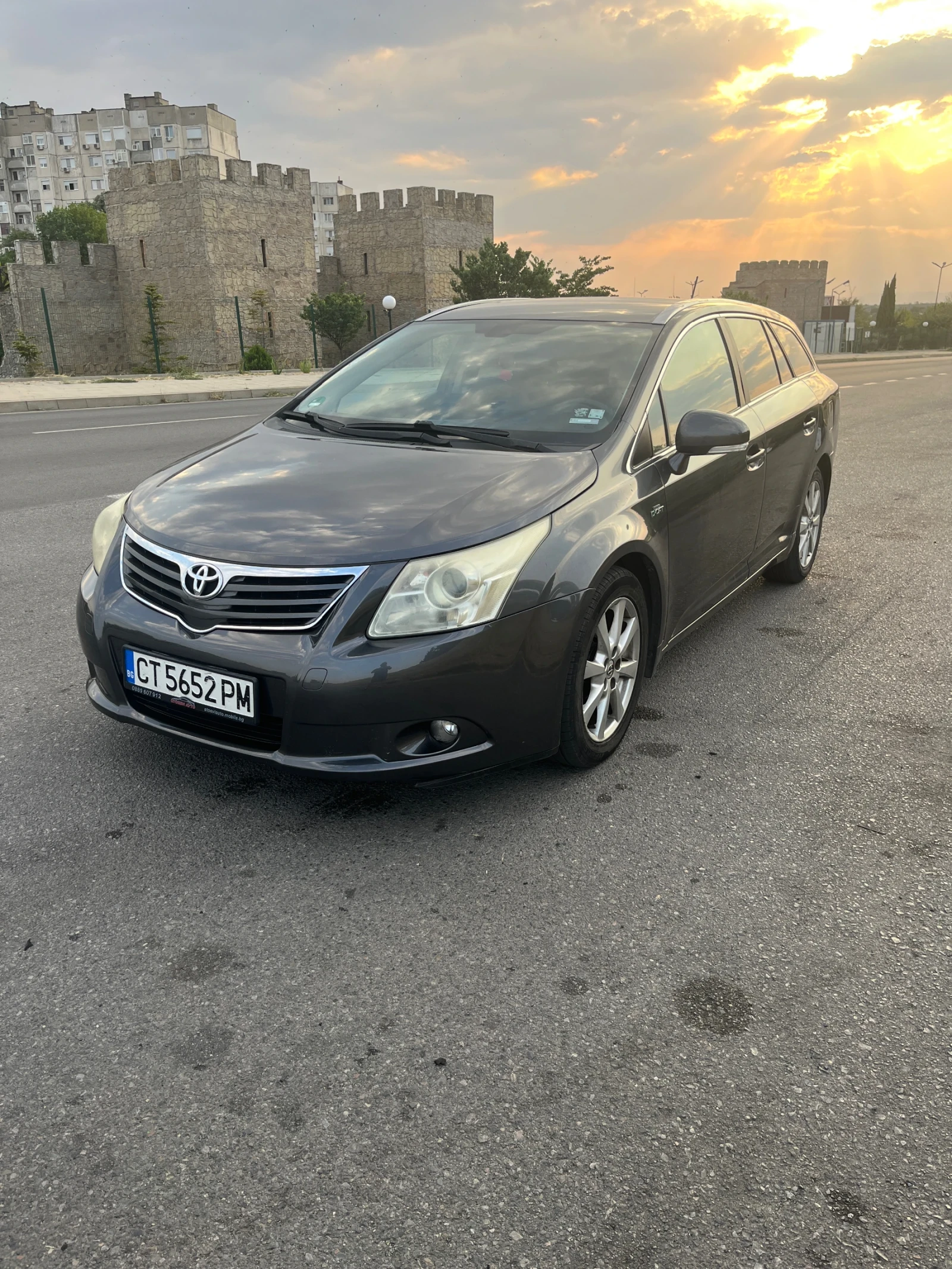 Toyota Avensis 2.2D, снимка 1