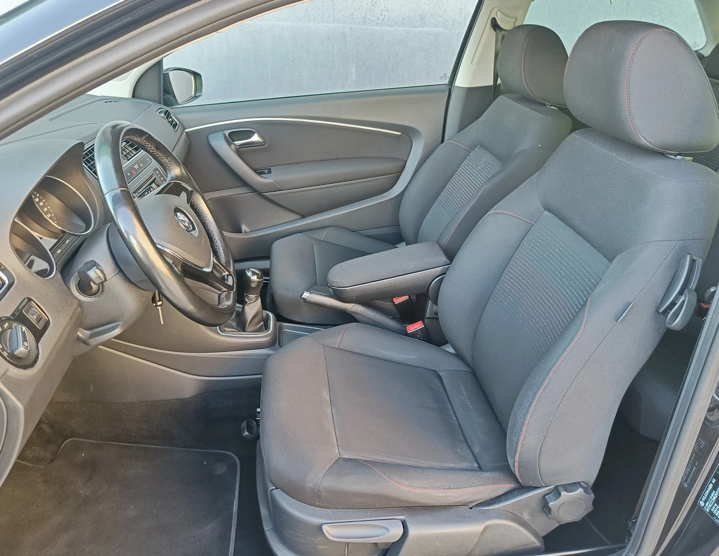 VW Polo Sound Edition  | Mobile.bg   12