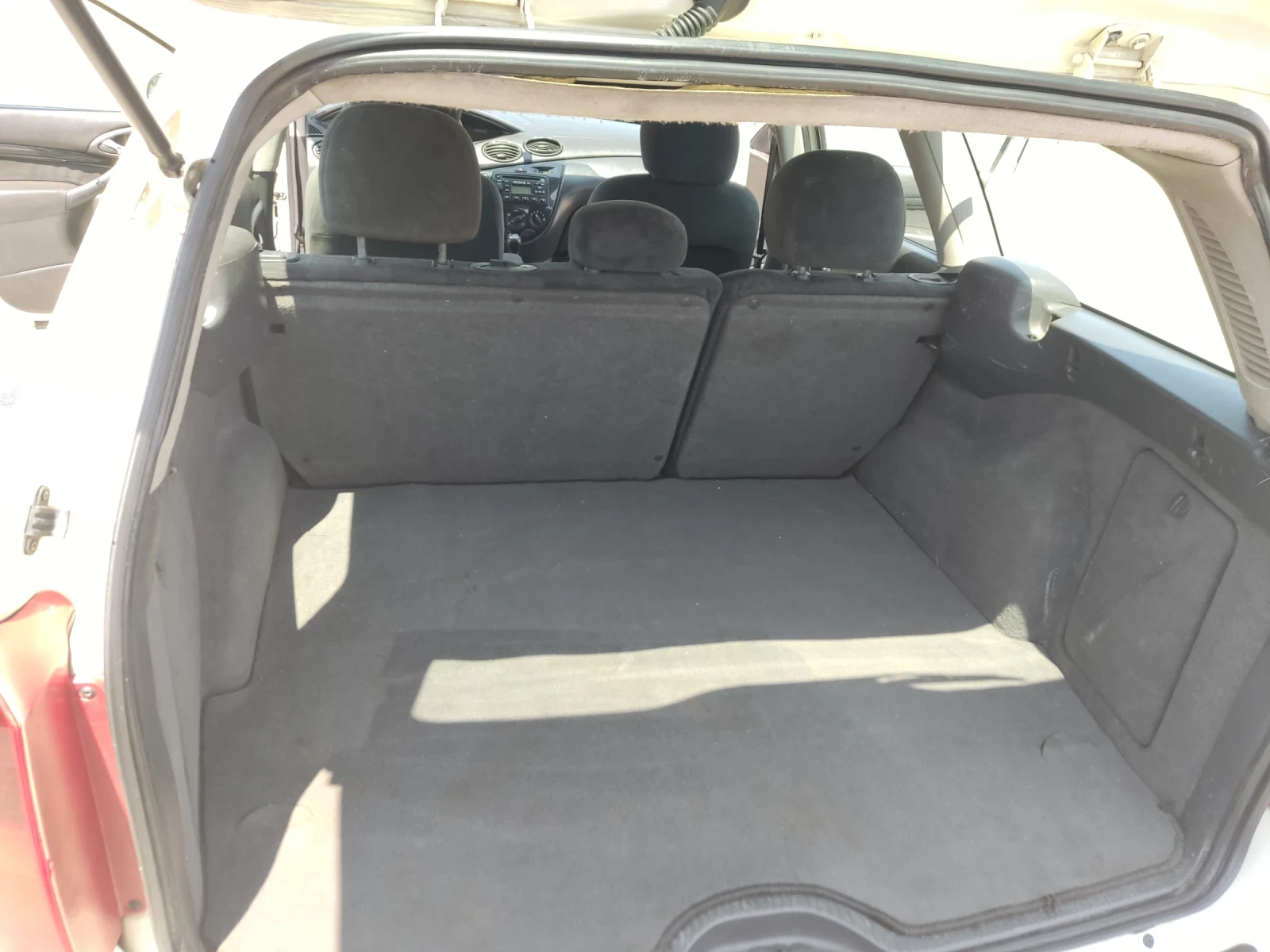 Ford Focus 1.8 TDCI - изображение 9