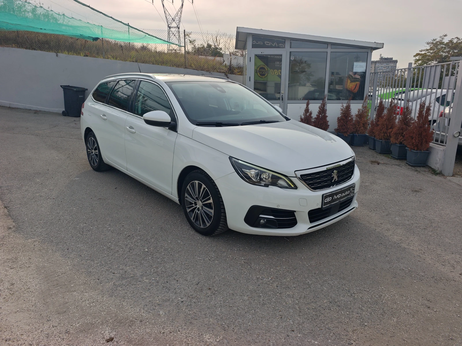 Peugeot 308 1.5hdi...131кс...NAVI..автоматик 8ск..face - изображение 3