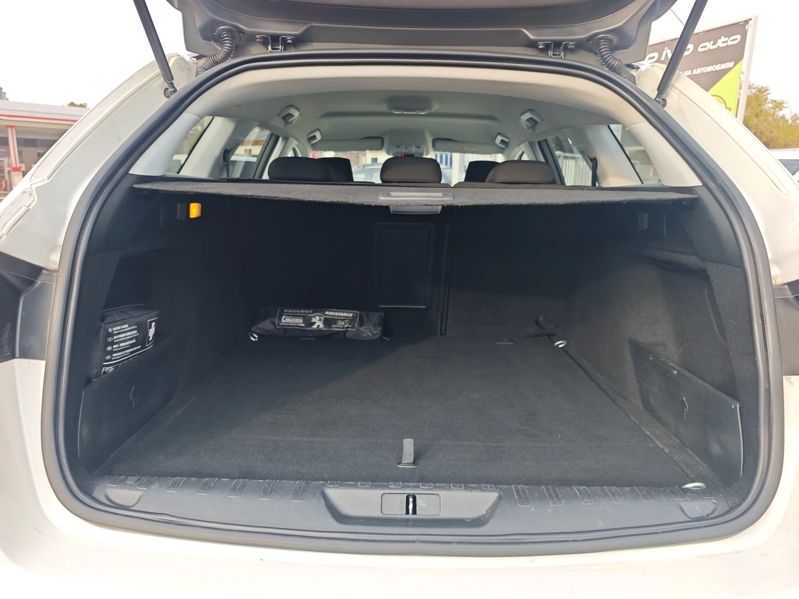 Peugeot 308 1.5hdi...131кс...NAVI..автоматик 8ск..face | Mobile.bg — изображение 17