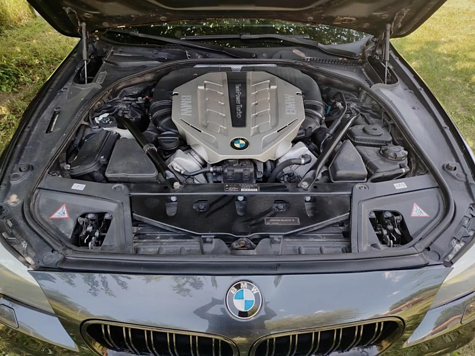 BMW 550 i 4.4 V8 408�� �-����� 2011� | Mobile.bg � ����������� 8