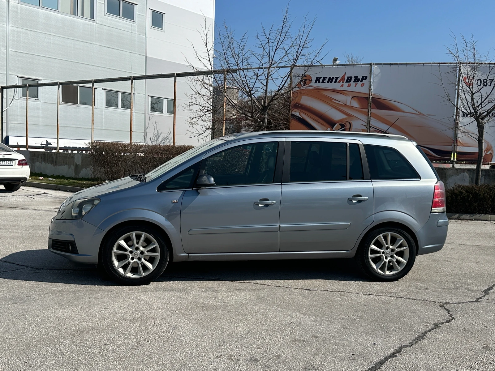 Opel Zafira  - изображение 2