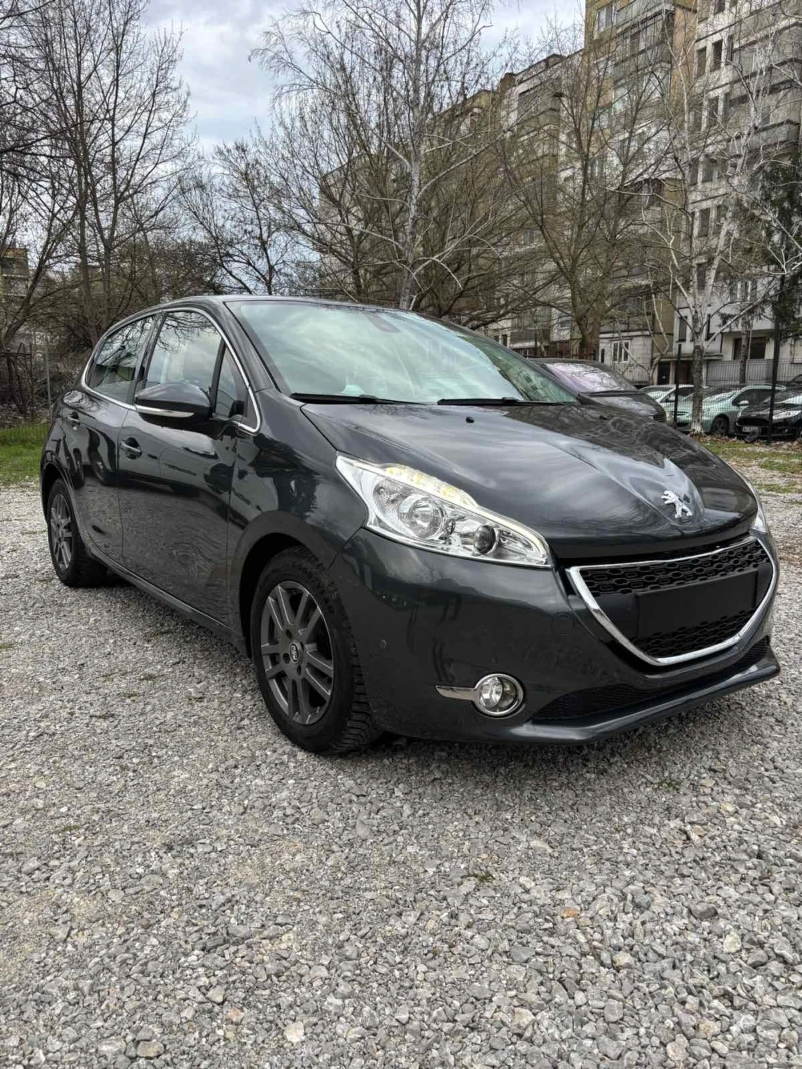 Peugeot 208 1.6e-hdi Automat CH