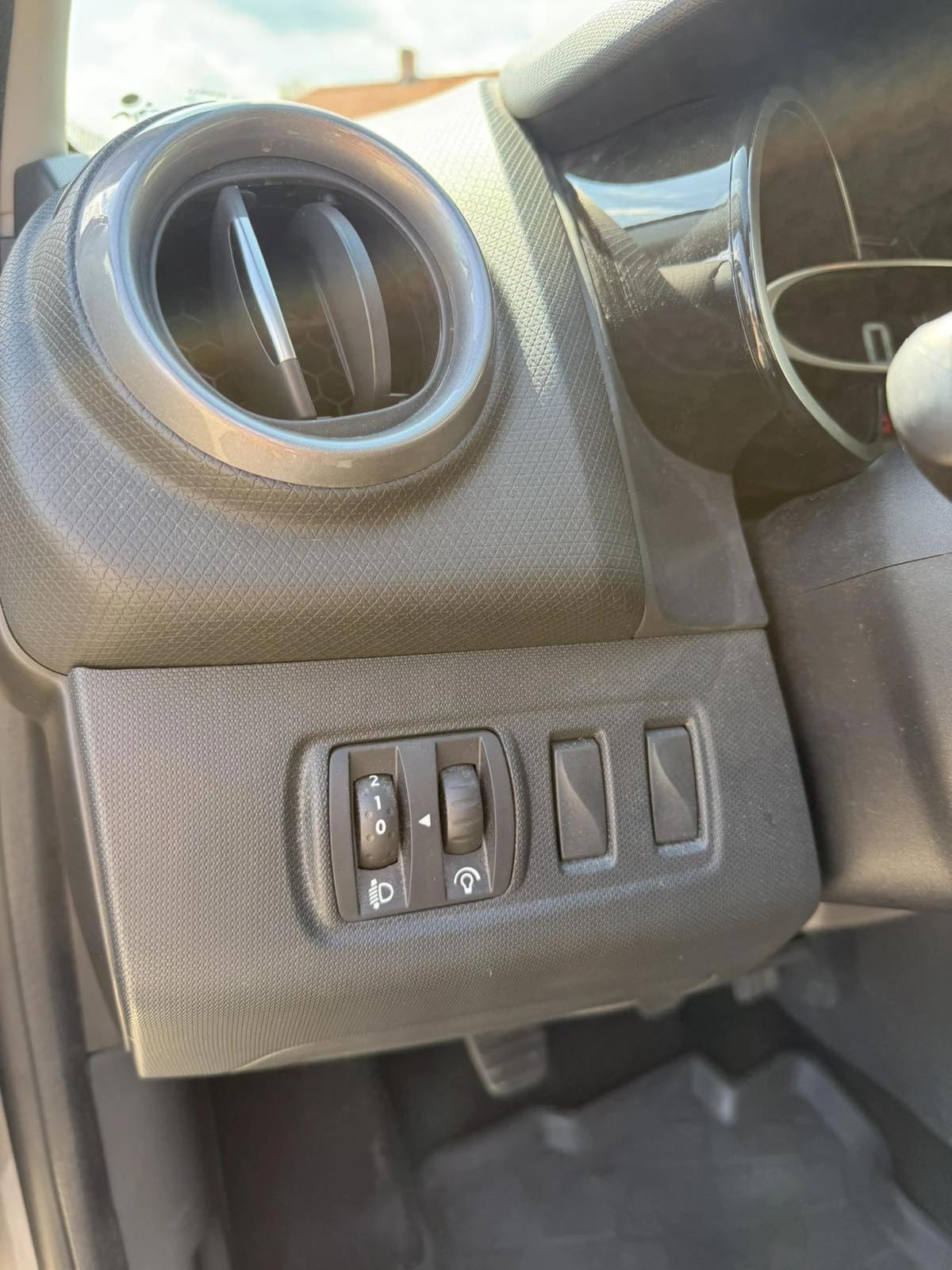 Renault Clio, снимка 12 - Автомобили и джипове - 54140997