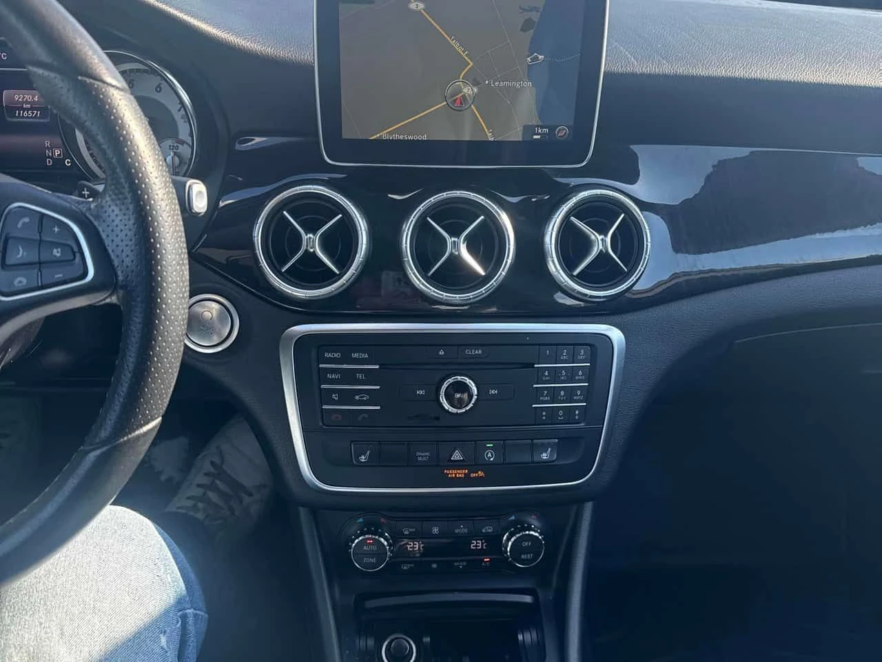 Mercedes-Benz CLA 250 2 КЛЮЧА * KEYLESS * ПОДГРЕВИ * CARFAX, снимка 9 - Автомобили и джипове - 54151550