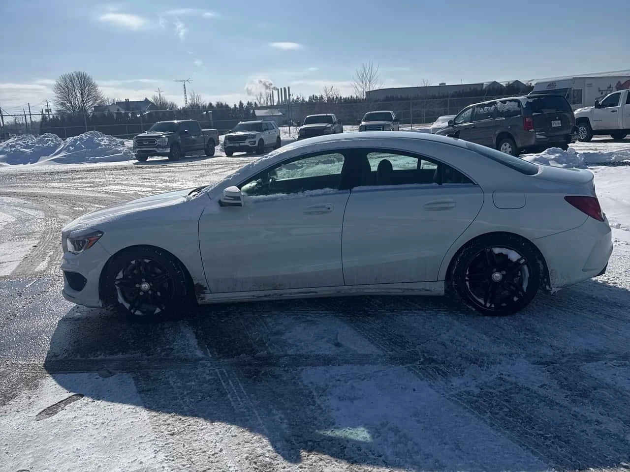 Mercedes-Benz CLA 250 2 КЛЮЧА * KEYLESS * ПОДГРЕВИ * CARFAX, снимка 2 - Автомобили и джипове - 54151550