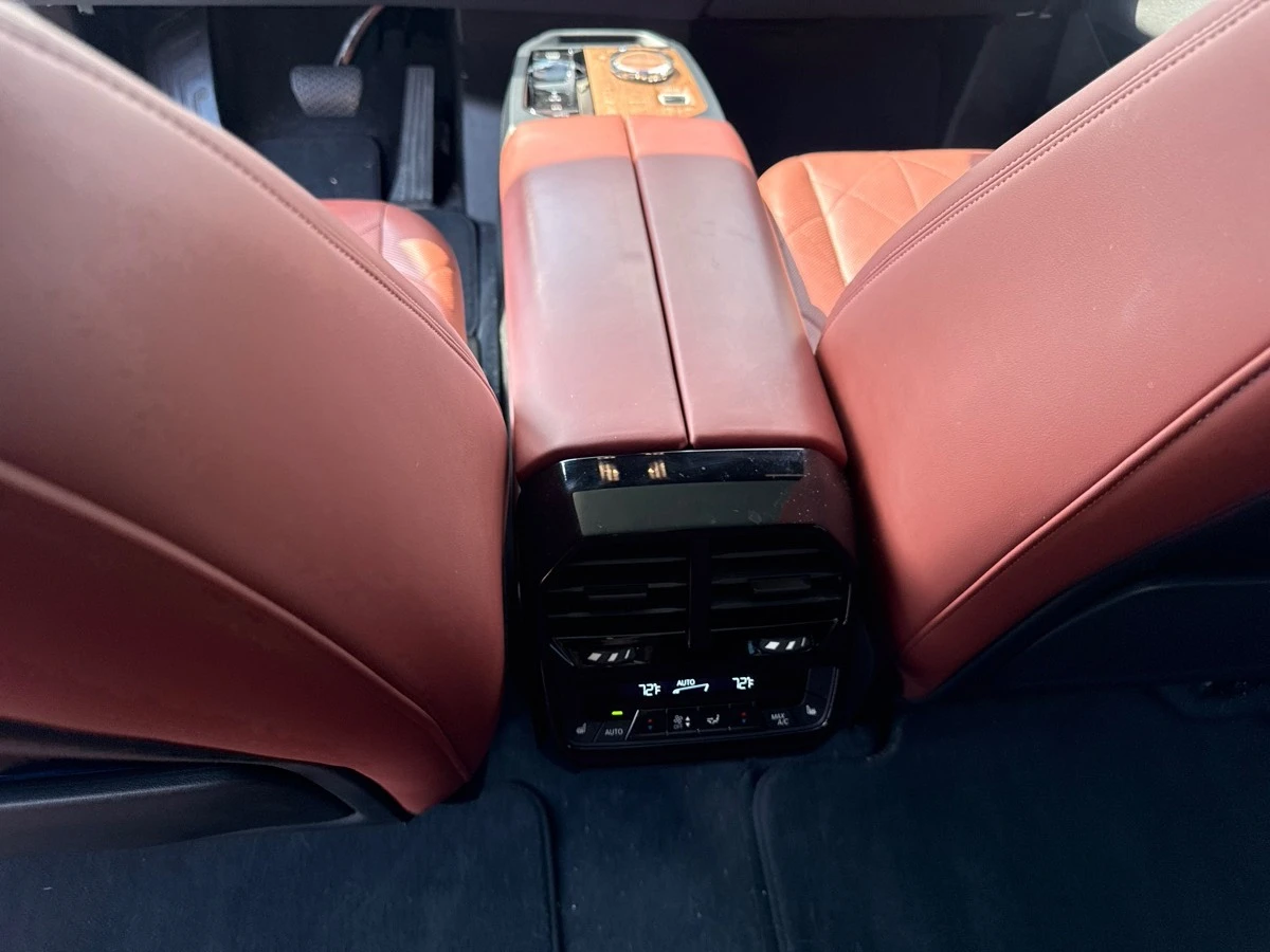 BMW iX 50 CARFAX | Mobile.bg � ����������� 9