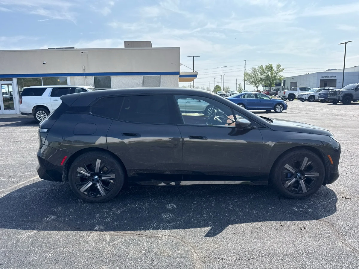 BMW iX 50 CARFAX | Mobile.bg � ����������� 3