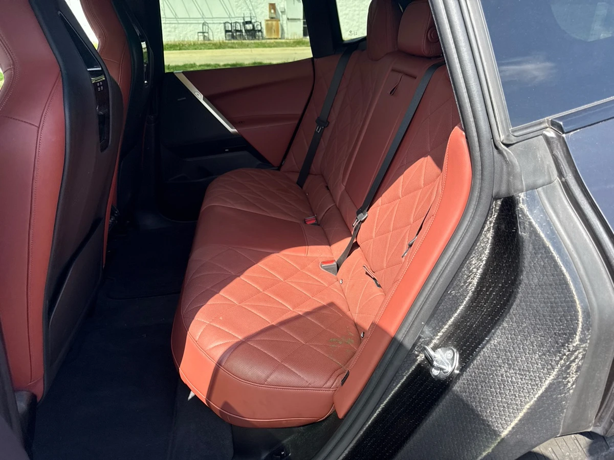 BMW iX 50 CARFAX | Mobile.bg � ����������� 10