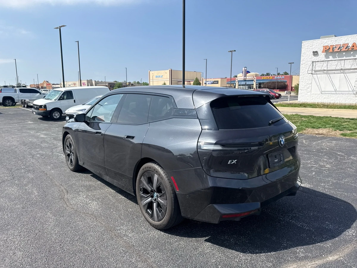 BMW iX 50 CARFAX | Mobile.bg � ����������� 6