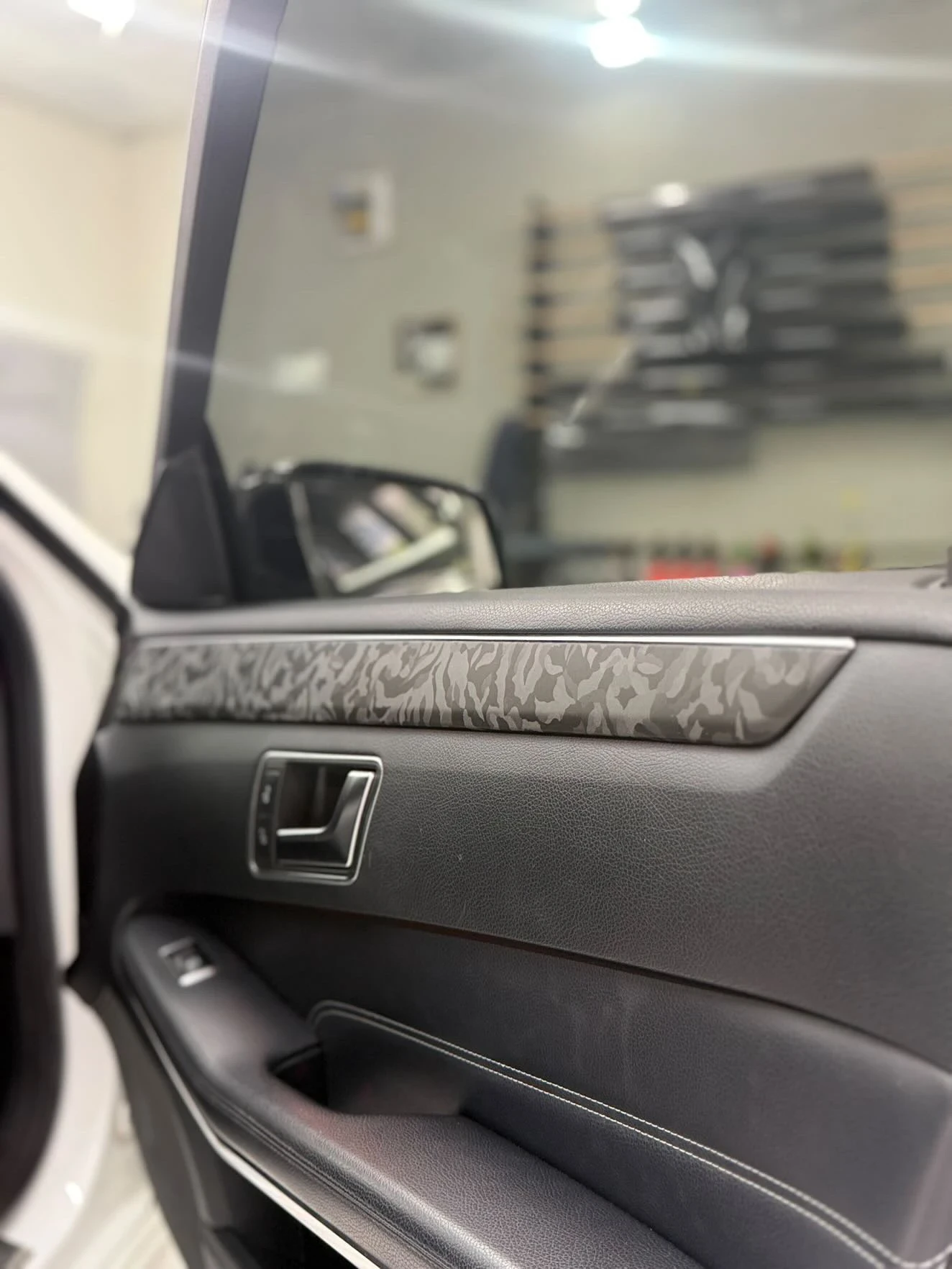 Mercedes-Benz E 350 2.5, снимка 6 - Автомобили и джипове - 54763840