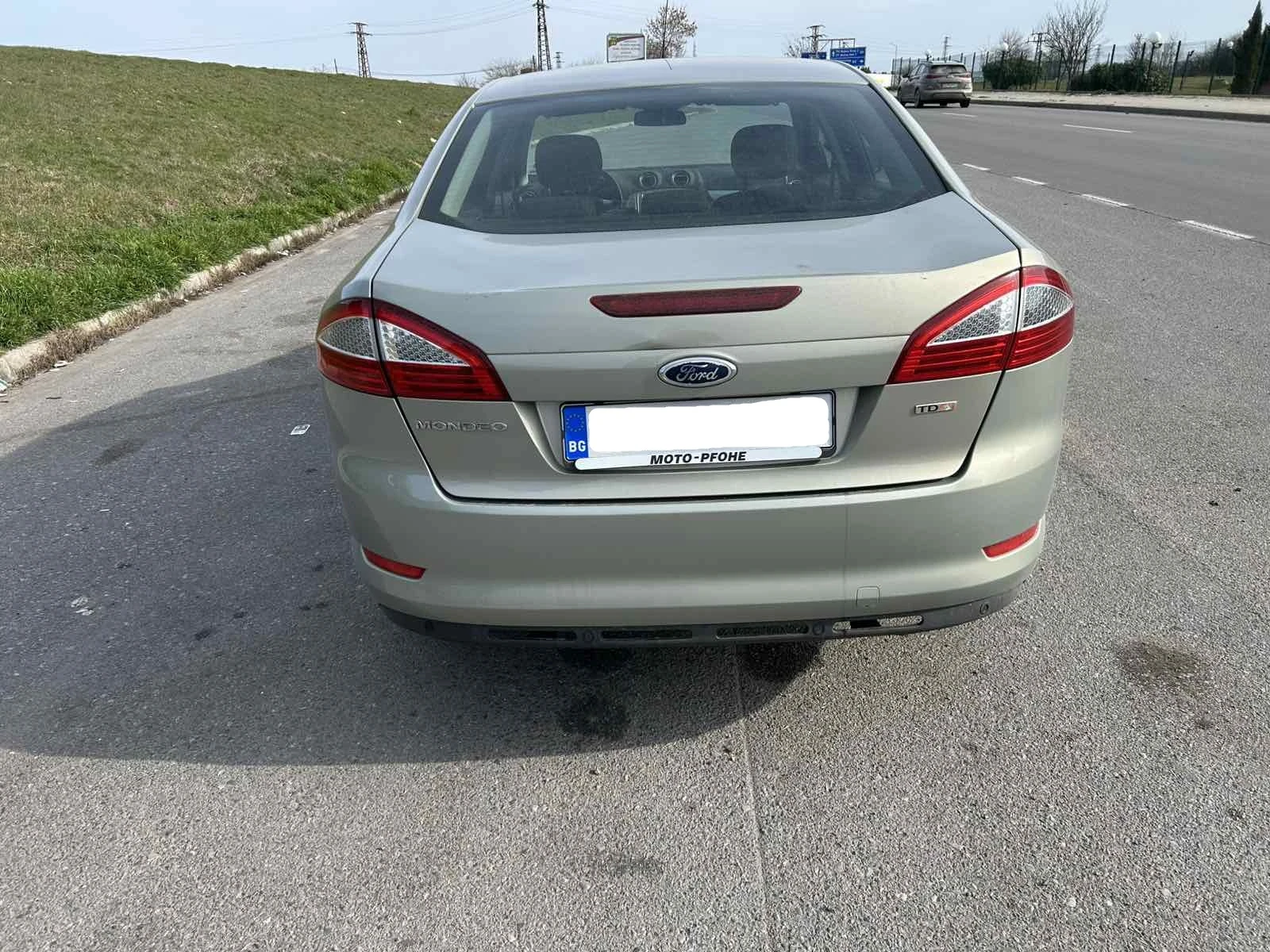 Ford Mondeo 1.8 TDCI, снимка 4 - Автомобили и джипове - 54830245