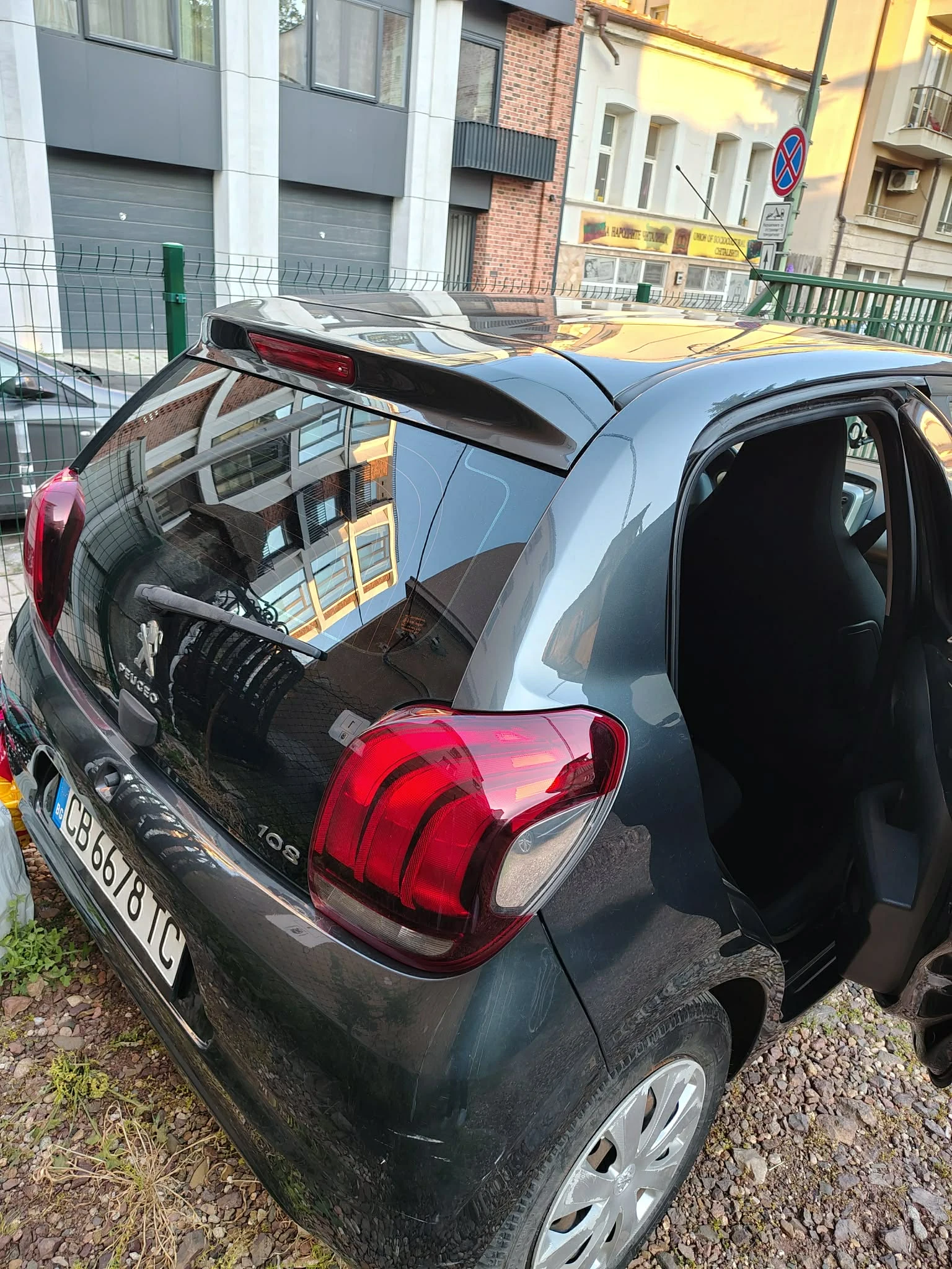 Peugeot 108, снимка 10 - Автомобили и джипове - 54956338