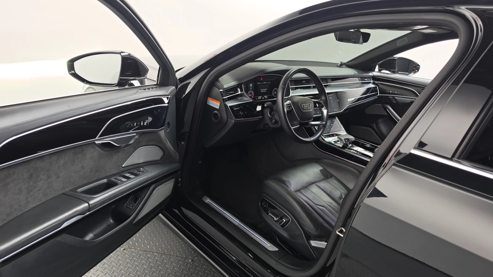 Audi A8 50 TDI Quattro LWB | HUD | Soft Close| Масаж, снимка 10 - Автомобили и джипове - 55612869