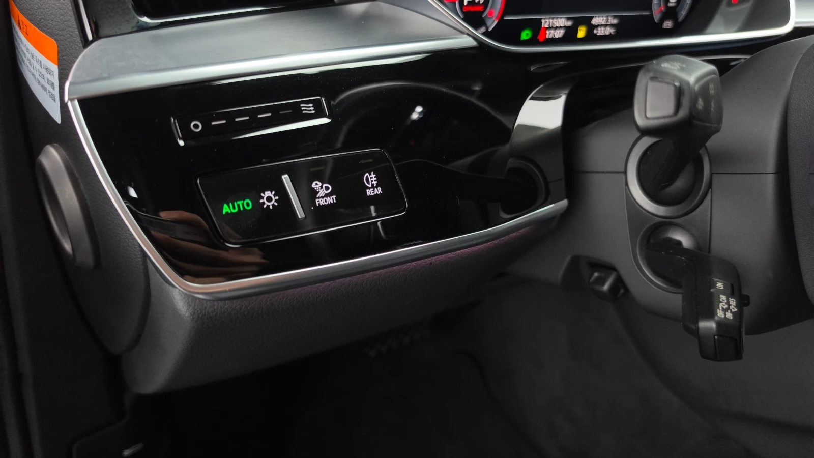 Audi A8 50 TDI Quattro LWB | HUD | Soft Close| Масаж, снимка 13 - Автомобили и джипове - 55612869