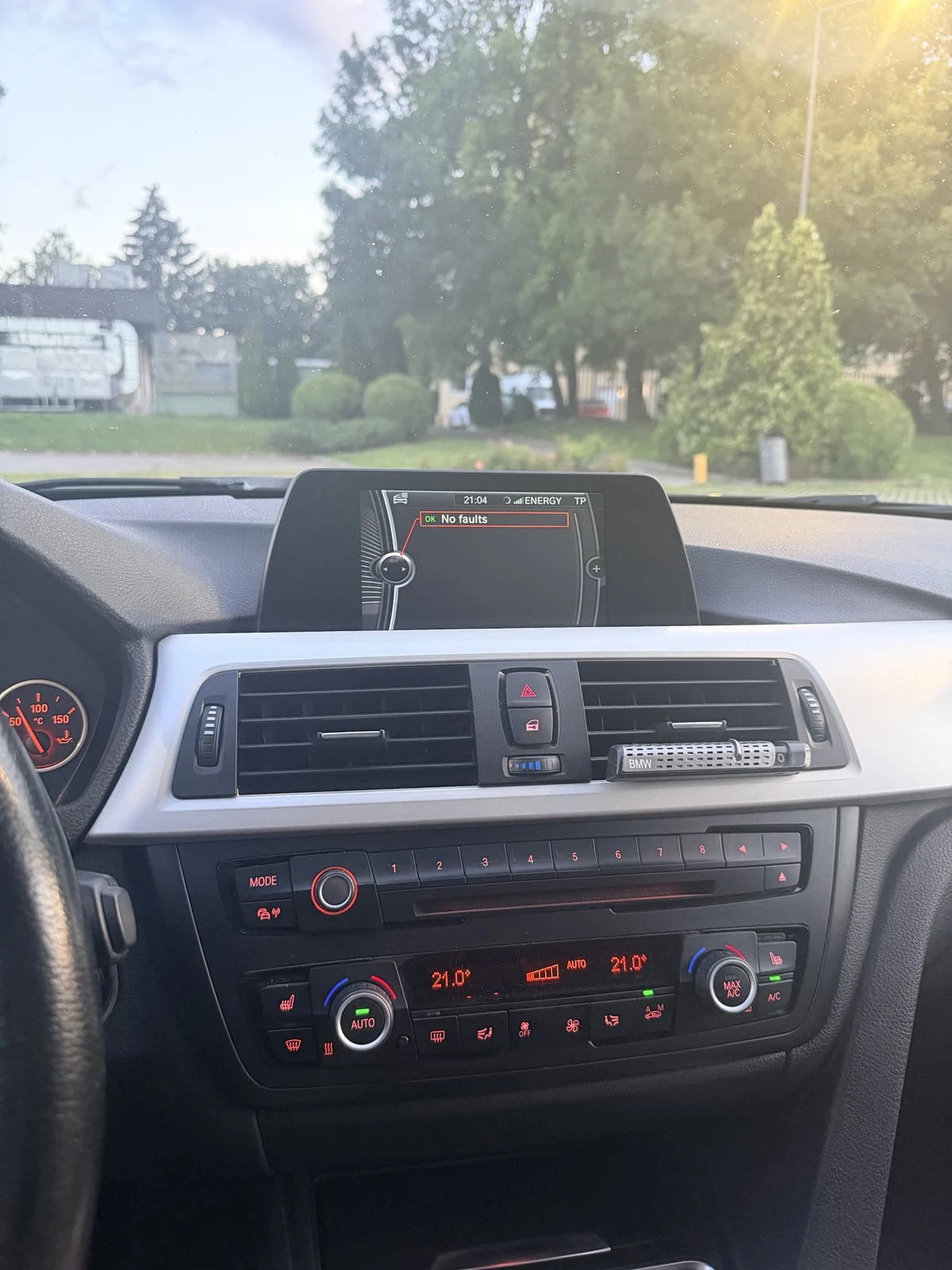 BMW 318 F31, снимка 10 - Автомобили и джипове - 55770117
