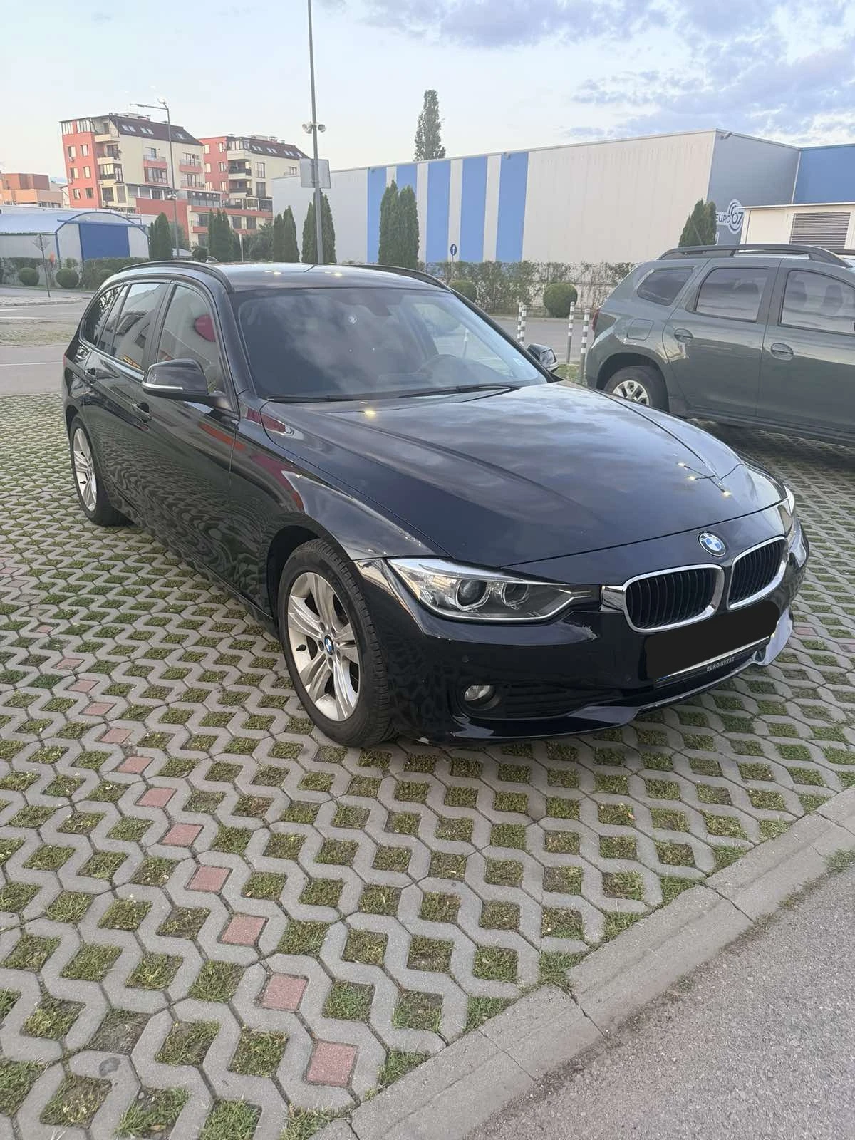 BMW 318 F31, снимка 3 - Автомобили и джипове - 55770117