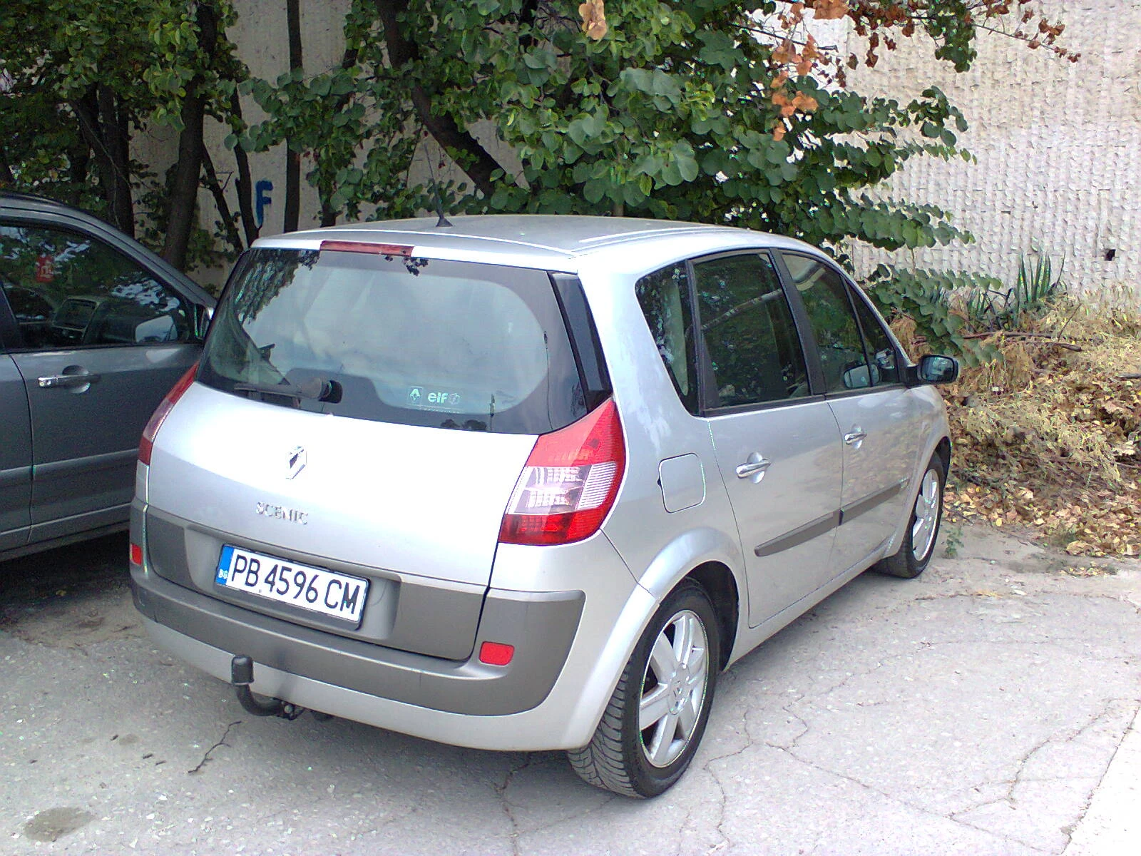 Renault Scenic 1.5 Тdci-86 коня КЛИМА, снимка 17 - Автомобили и джипове - 55967251