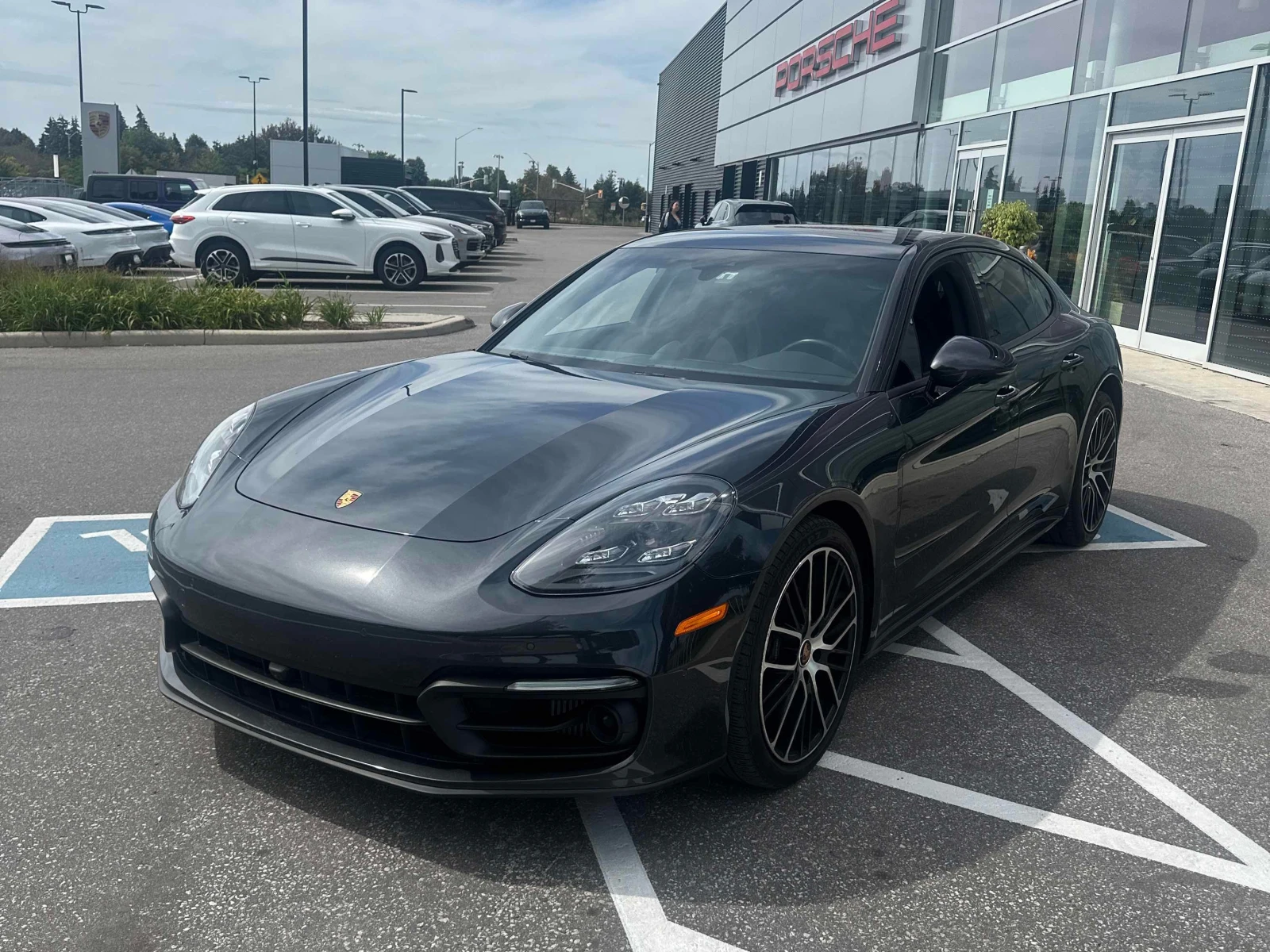 Porsche Panamera * 4 AWD * CARFAX * ОПЦИЯ ЗА ФИНАНСИРАНЕ, снимка 17 - Автомобили и джипове - 56059426