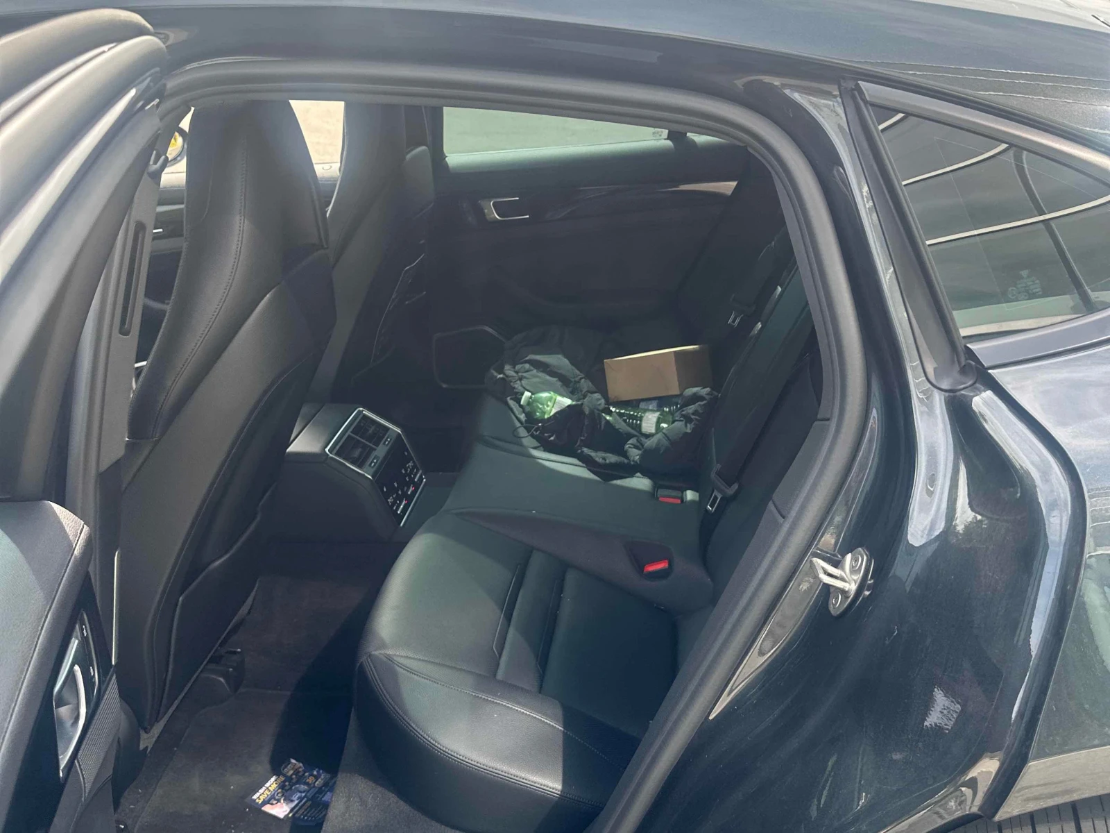 Porsche Panamera * 4 AWD * CARFAX * ОПЦИЯ ЗА ФИНАНСИРАНЕ, снимка 10 - Автомобили и джипове - 56059426