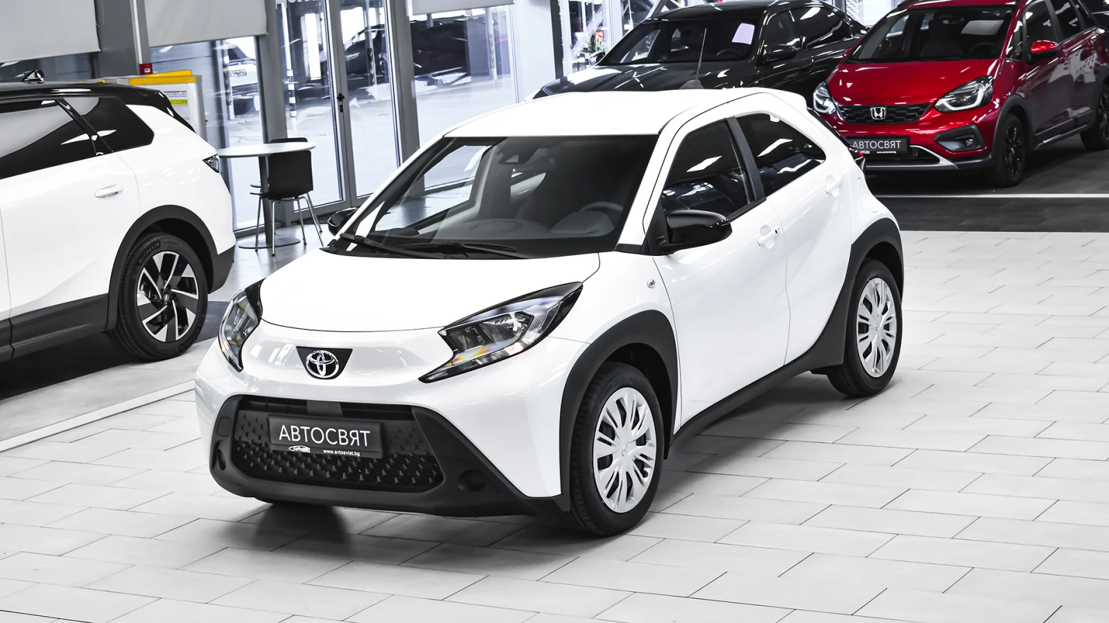 Toyota Aygo X PLAY+ 1.0 VVT-i