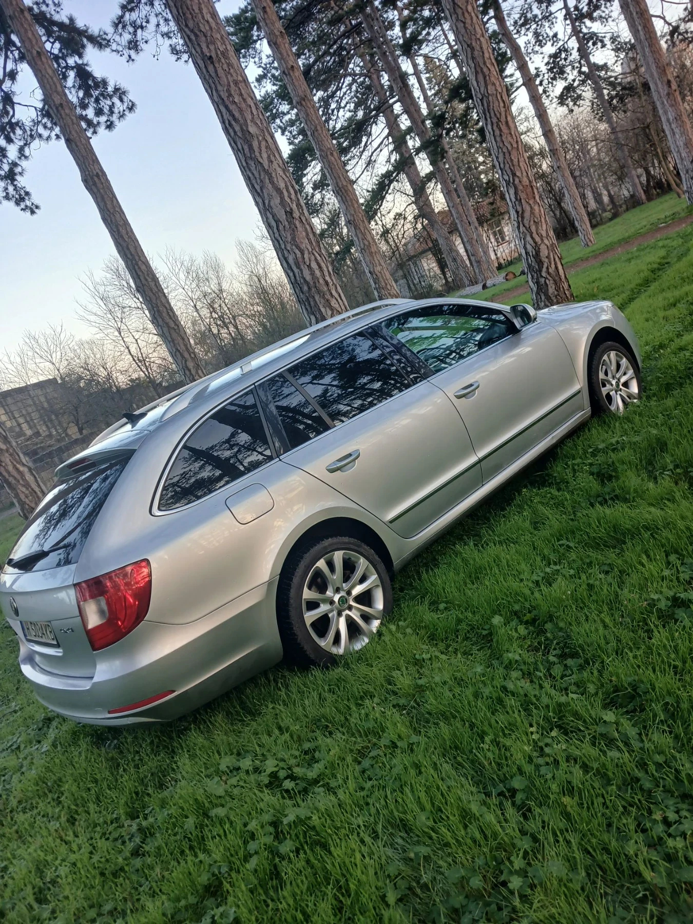 Skoda Superb, снимка 3 - Автомобили и джипове - 56339722