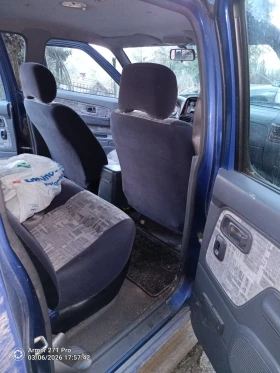 Nissan Navara Пикап, снимка 8