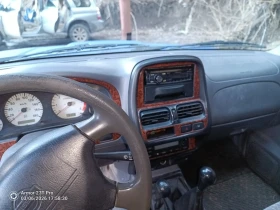 Nissan Navara Пикап, снимка 4