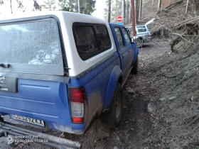 Nissan Navara Пикап, снимка 3