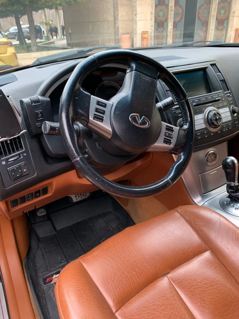 Infiniti Fx 35, снимка 5 - Автомобили и джипове - 48870382